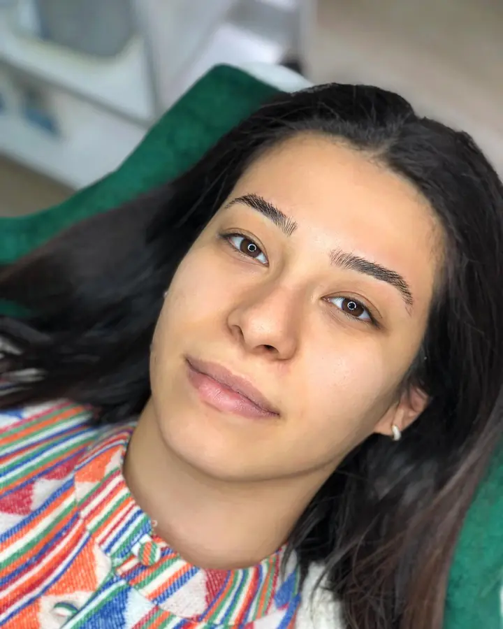 Kaş kalıcı makyaj sonucu, Aleyna Gülten